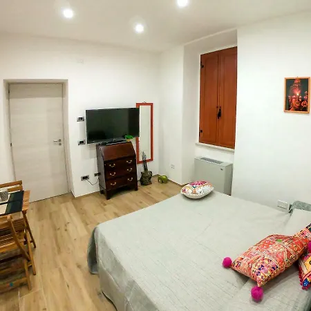 Guest house Tin Tin